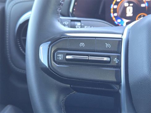 Used 2024 Chevrolet Colorado LT w/ LT Convenience Package II image 23