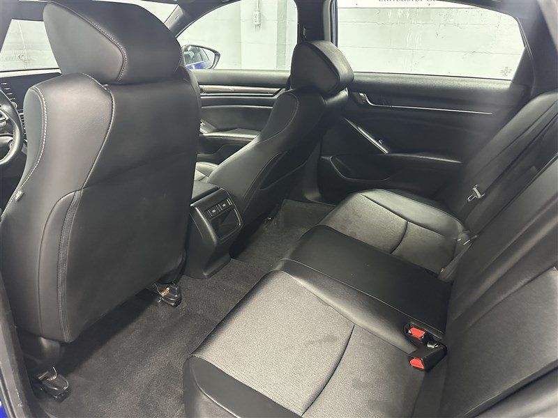 Used 2021 Honda Accord Sport image 3