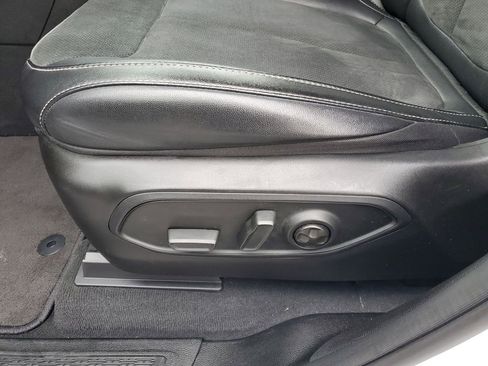 Used 2024 Jeep Grand Cherokee L Laredo AWD/4WD image 10