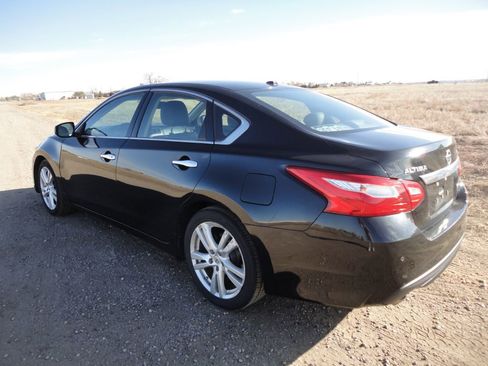 Used 2016 Nissan Altima 3.5 SL image 6