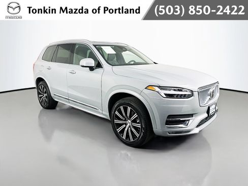 Used 2025 Volvo XC90 B5 Core AWD/4WD image 1