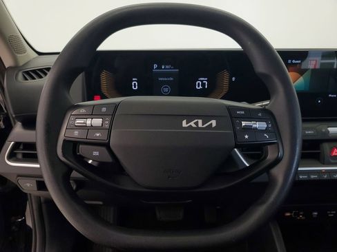 Used 2025 Kia K4 FWD image 16