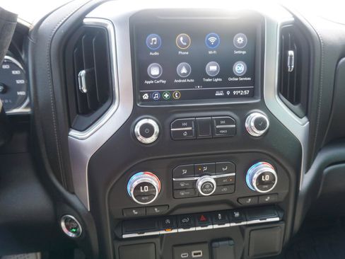 Used 2020 GMC Sierra 1500 Elevation w/ Elevation Value Package AWD/4WD image 17