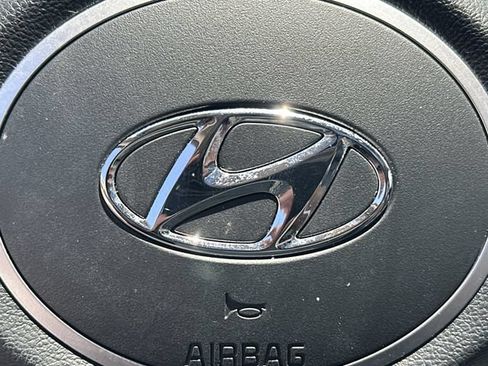 Certified 2024 Hyundai Tucson SEL w/ Convenience Package FWD image 29