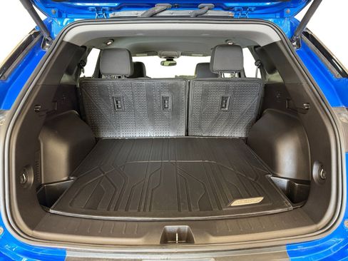 Used 2024 Chevrolet Blazer LT w/ Convenience Package FWD image 25