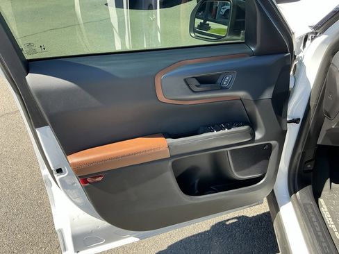 Used 2022 Ford Bronco Sport Outer Banks w/ Tech Package AWD/4WD image 17