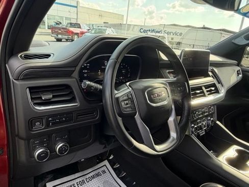 Used 2023 GMC Yukon SLT AWD/4WD image 35
