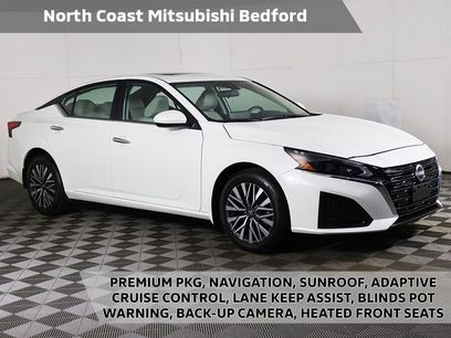 Used 2023 Nissan Altima 2.5 SV w/ SV Premium Package