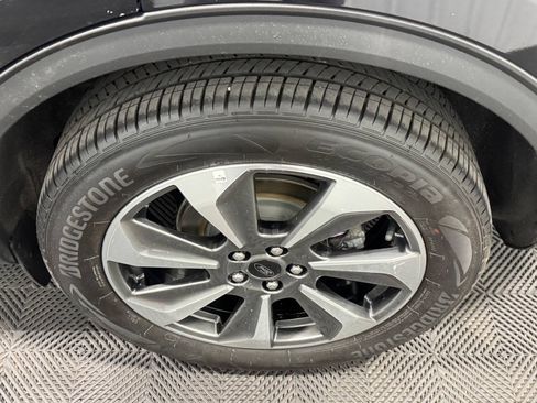Used 2024 Ford Escape Platinum AWD/4WD image 40