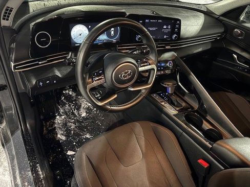 Used 2022 Hyundai Elantra SEL w/ Convenience Package image 12