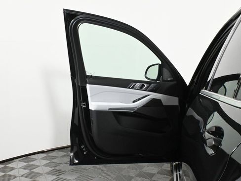 Used 2026 BMW X5 xDrive40i image 28