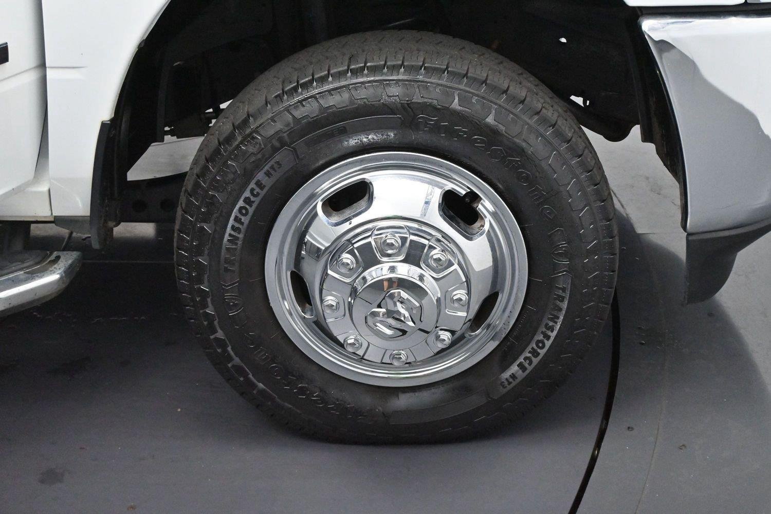 Used 2024 RAM 3500 Big Horn AWD/4WD image 30