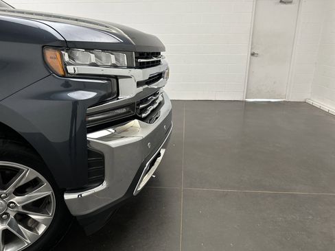 Used 2022 Chevrolet Silverado 1500 LTZ w/ LTZ Premium Package image 2