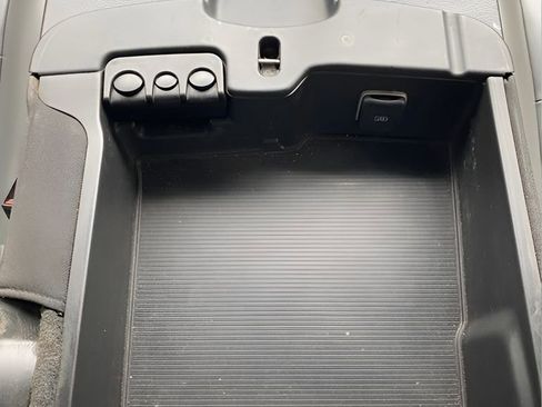 Used 2021 RAM 2500 Tradesman w/ Chrome Appearance Group image 26