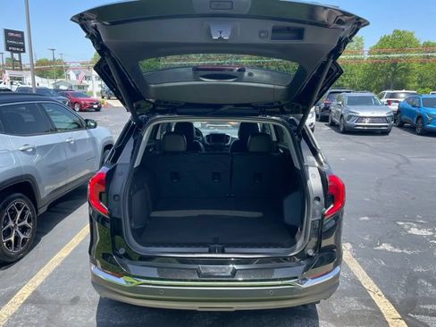 Used 2023 GMC Terrain SLT FWD image 6