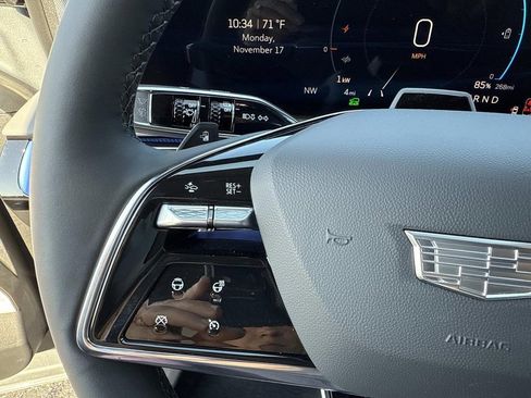 New 2026 Cadillac Optiq Sport 2 image 29