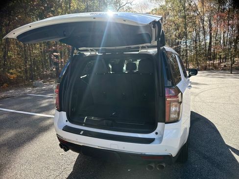 Used 2024 Chevrolet Tahoe Premier image 24