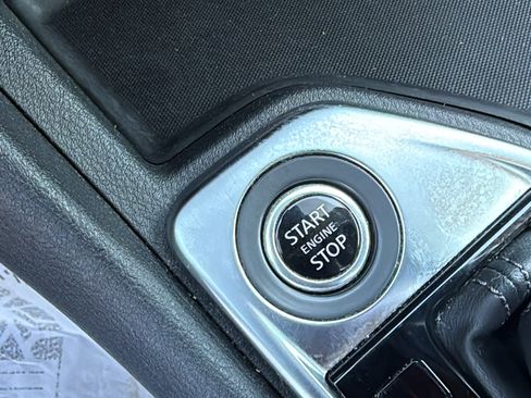 Certified 2022 Nissan Sentra SV FWD image 12