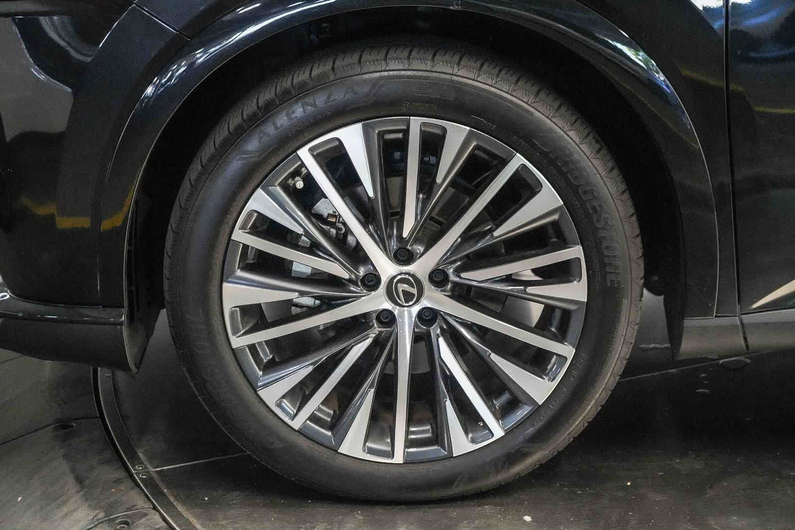 Used 2025 Lexus RX 350 Premium Plus FWD image 9