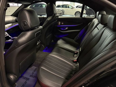 Used 2018 Mercedes-Benz E 300 image 17