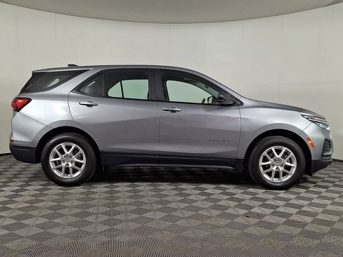 Used 2023 Chevrolet Equinox LS AWD/4WD image 10