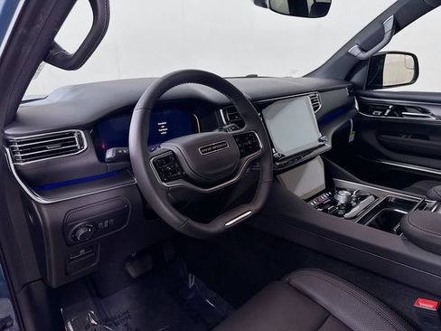New 2026 Jeep Grand Wagoneer Summit AWD/4WD image 9