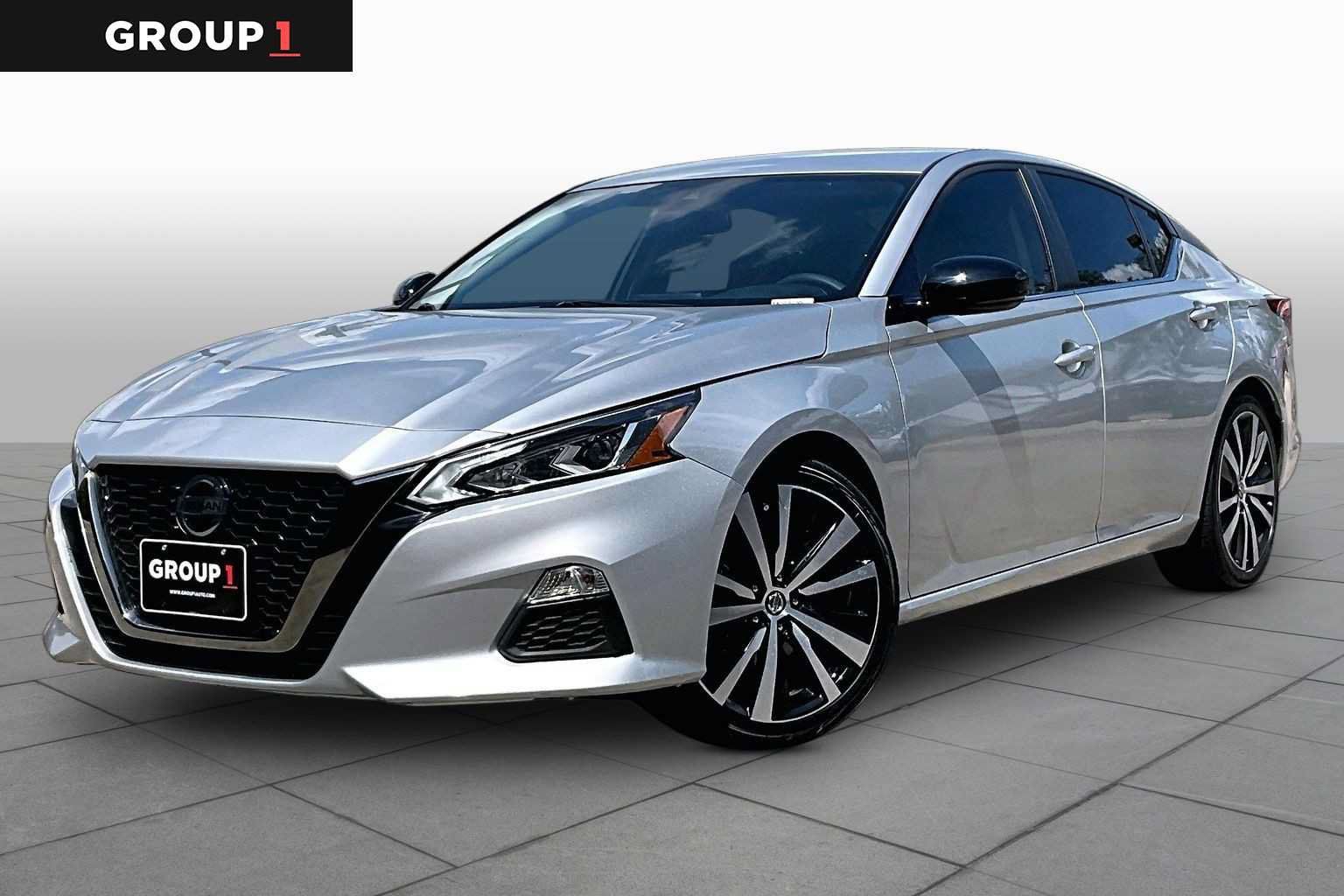 Certified 2022 Nissan Altima 2.5 SR FWD image 1