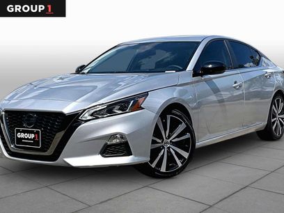 Certified 2022 Nissan Altima 2.5 SR