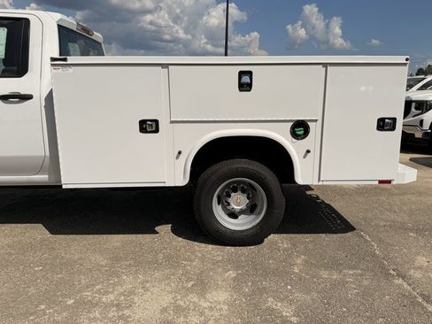 New 2025 Chevrolet Silverado 3500 W/T RWD image 3