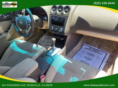 Used 2011 Nissan Altima Hybrid Sedan image 19