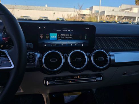 Used 2025 Mercedes-Benz GLB 250 GLB 250 image 28