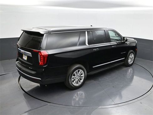 Used 2024 GMC Yukon XL SLT image 18