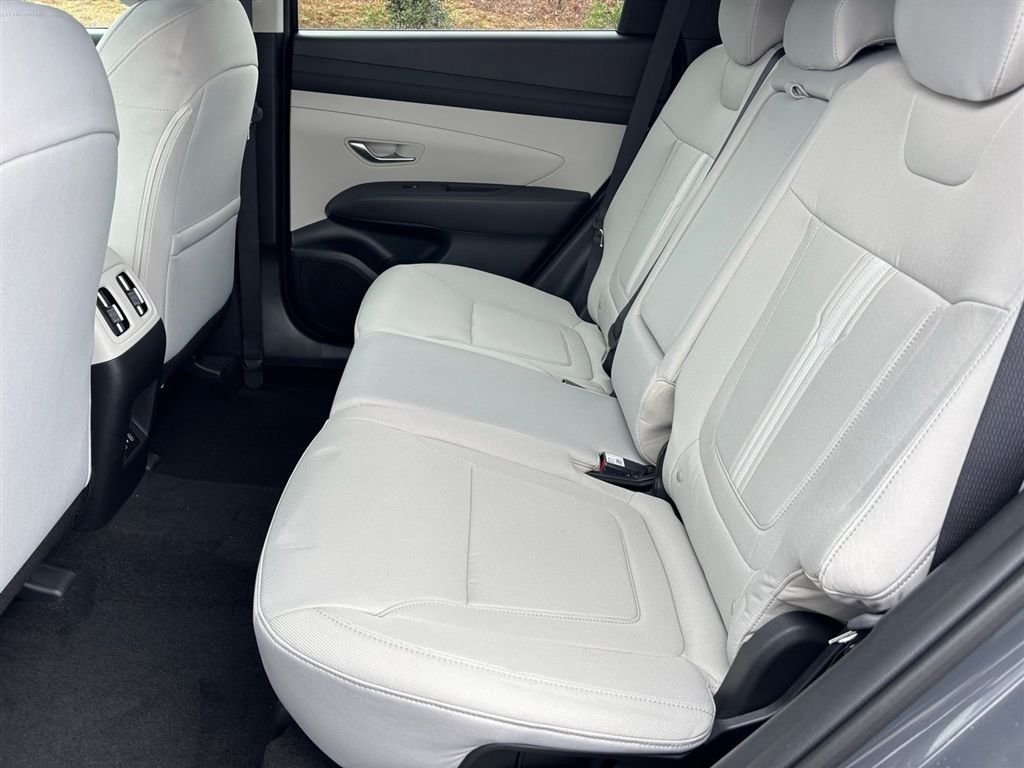 New 2026 Hyundai Tucson SEL FWD image 13
