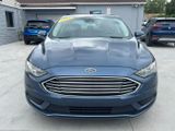 Used 2018 Ford Fusion SE image 2