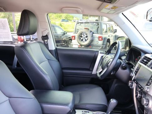 Used 2024 Toyota 4Runner SR5 Premium AWD/4WD image 8
