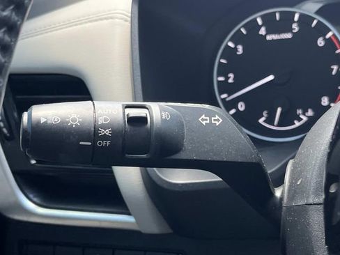 Used 2021 Nissan Rogue SL w/ Premium Package FWD image 31