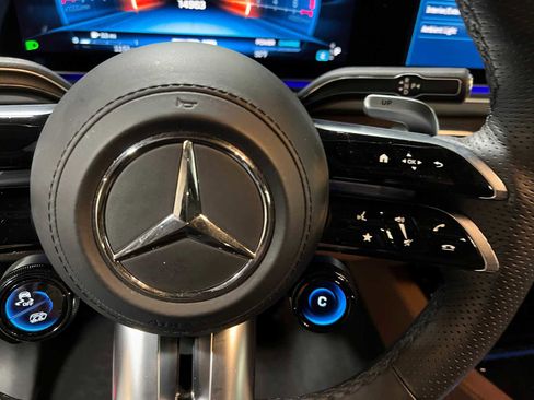 Certified 2024 Mercedes-Benz GLS 63 AMG 4MATIC image 30