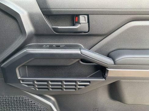 Used 2025 Toyota 4Runner SR5 image 19