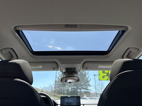 Used 2023 Honda Accord EX image 32