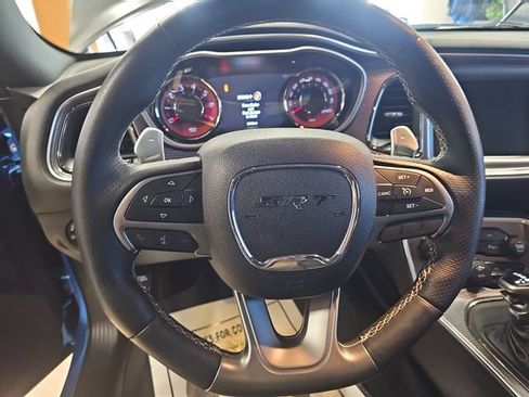 Used 2016 Dodge Challenger SRT Hellcat RWD image 35