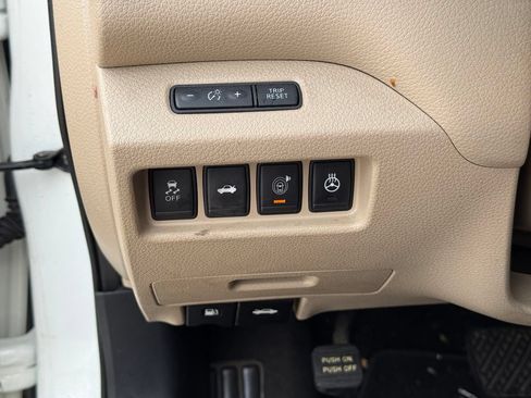 Used 2015 Nissan Altima 2.5 SL w/ Technology Package FWD image 18