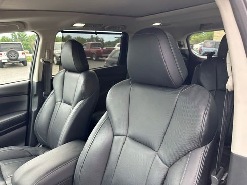 Used 2023 Subaru Ascent Touring AWD/4WD image 13