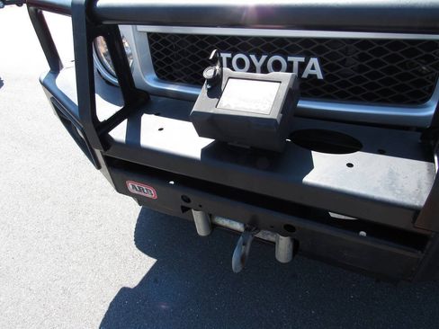 Used 2014 Toyota FJ Cruiser 4WD w/ Upgrade Package image 12