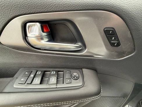 New 2026 Chrysler Pacifica Select AWD/4WD image 20
