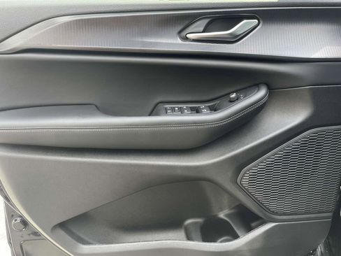 New 2025 Jeep Grand Cherokee Laredo image 24