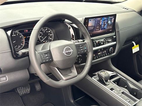 New 2026 Nissan Pathfinder SV image 20