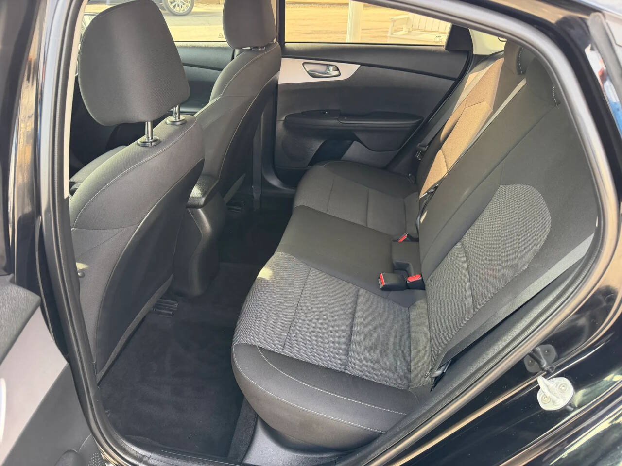 Used 2022 Kia Forte LXS FWD image 20