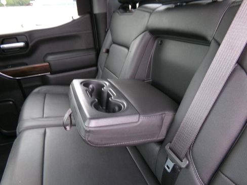 Used 2021 GMC Sierra 1500 SLT w/ SLT Premium Plus Package AWD/4WD image 43