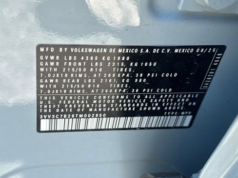 Certified 2026 Volkswagen Taos SE FWD image 29