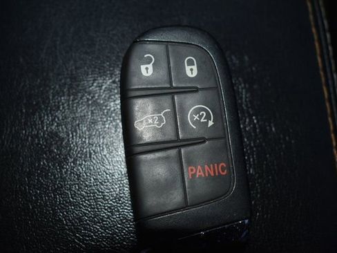 Used 2019 Jeep Compass Latitude image 29